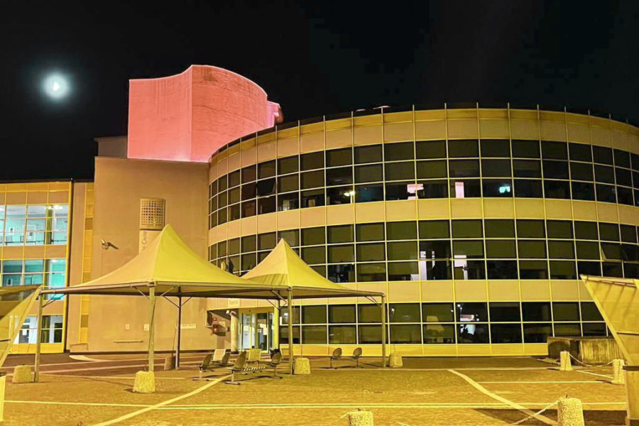 Sicurezza delle Cure: la Ghirlandina e l’Ospedale di Sassuolo si illuminano di arancione