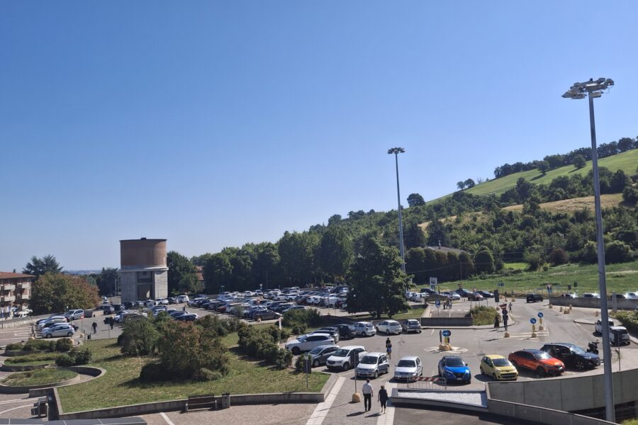 Il 24 luglio partono i lavori di asfaltatura dei parcheggi  